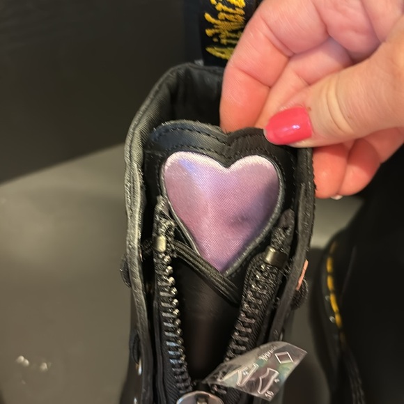 Dr martens NWT Air Wair Sinclair heart black lapstone and satin Lux boots . 8 - Picture 11 of 16